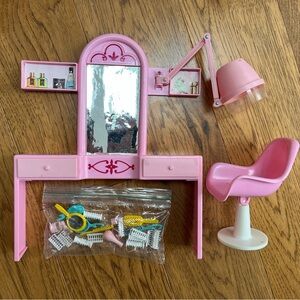 Vintage Arco Barbie Doll Vanity Set